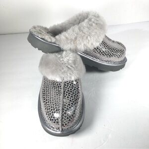 UGG SCUFFETTE ll SILVER MULE SLIPPERS